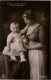 Prinzessin Auguste Wilhelm Mit Ihrem Sohn - Familias Reales
