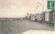 FRANCE - Soulac - Les Cabines Sur La Plage - P P - Vue Générale - Animé - La Plage - Carte Postale Ancienne - Soulac-sur-Mer