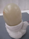 Delcampe - Coquetier  En Porcelaine  Forme Poule  Très Bon état - Eggs