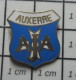 1618A Pin's Pins : Rare Et Belle Qualité : SPORTS / CLUB DE FOOT AJA AUXERRE - Fussball