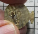 1516c Pin's Pins / Beau Et Rare / MARQUES / AU PALMIER - Trademarks