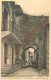 33.  SAINT MACAIRE .  Porte Rendesse . Rue Amiral Courbet . CPA Animée ; - Non Classés