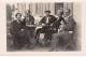 75 - N°82223 - Hommes Et Femmes Attablés à Une Terrasse Et Buvant Des Verres - Carte Photo à Localiser - Cafés, Hotels, Restaurants