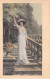 Illustrateur - N°81207 - M.M. Vienne N°275 - Jeune Femme Portant Un Panier Rempli De Fleurs, Dans Un Escalier - Vienne