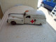 Delcampe - Voiture En Tole  Ambulance Rico A Remonte  Sans La Cle 13 Cm Dans Son Jus - Jouets Anciens