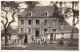 27 - N°83282 - Amécout - Enfants Et Prêtres Dans Un Jardin Devant Une Belle Maison - Carte Photo - Hébécourt