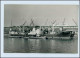 DP119/ Frachter Brandenburg Und Schlepper Im Hafen Schiffe Foto AK Ca. 1950 - Koopvaardij