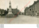 72.  LUCHE PRINGE .  Place Et Monument Aux MOrts . - Luche Pringe