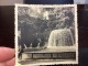 Photo Snapshot 1930 40 ITALIE Italie Rome Italie Rome Tivoli Villa D Este Homme, Assis à Côté D’un Jet D’eauau Bord De L - Places