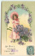 N°11685 - Carte Fantaisie Gaufrée - Les Fleurs Passent L'Amitié Reste - Fillette Avec Des Fleurs - Autres & Non Classés