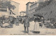 63 - THIERS - SAN55514 - Place Du Marché Et Les Remparts - Agriculture - Thiers