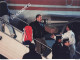 CRASH AVION CONVAIR AFFRETE PAR LE CLUB MEDITERRANEE LE 09/02/1992 ARRIVEE DES RESCAPES A ORLY PHOTO 24X17CM R6 - Aviation