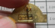 1618c Pin's Pins / Beau Et Rare / JEUX / KENNER PARKER MONOPOLY - Juegos