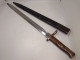 Delcampe - ANCIENNE BAIONNETTE A IDENTIFIER FOURREAU EN CUIR - Knives/Swords