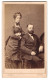 Fotografie J. Julius, Hamburg, Gr. Bleichen 31, Paar In Festlicher Kleidung Und Geflochtenen Haaren  - Personnes Anonymes