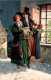 Illustration Non Signée: Couple De Bourgeois Avec Cadeaux - Edition Pittins - Carte P.P. N° 1075 Non Circulée - 1900-1949