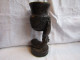 Delcampe - Merveilleuse Sculpture D'une Main Portant Une Coupe H 20 Cm - African Art