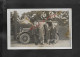 CARTE PHOTO SOUVENIR DE VACANCE DE FAMILLE PERSONNAGES & DEUX PETIT CHIENS ANCIENNE AUTOMOBILE À LA CELLE SAINT CLOUD : - Voitures De Tourisme