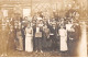 75001 - N°90524 - PARIS - Les Halles - Groupe De Personnes, Certains Avec Des Tabliers - Pancarte 673 - Carte Photo - Arrondissement: 01