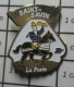 1917 Pin's Pins / Beau Et Rare / POSTES / LA POSTE SAINT SAVIN CAVALIER CHEVAL NOIR - Correo