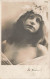 CARTE PHOTO - Femme - Portrait - Robe - Carte Postale Ancienne - Photographie