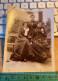Réal Photo Albumine Vers 1900  Trois Femme élégante. Belles Robes - Old (before 1900)