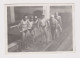 Group Shirtless Men, Swimmers With Trunks, Portrait, Vintage Orig Photo 8.5x6.1cm. (55224) - Anonyme Personen