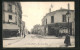 CPA Malakoff, Rue Victor-Hugo, Vue De La Rue Avec Des Passants  - Malakoff