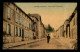 55 - CLERMONT-EN-ARGONNE - RUE THIERS ET L'HOSPICE - EDITEUR LECRIQUE - CARTE TOILEE ET COLORISEE - VOIR ETAT - Clermont En Argonne