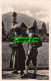 R516038 Alt Oberammergau Beim Kirchgang. W. Pfingstl. RP - Mondo