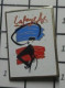 1618C Pin's Pins / Beau Et Rare / MARQUES / GALERIES LAFAYETTE MODE TRICOLORE FEMME CHAPEAU LUNETTES - Trademarks