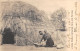 CPA / AFRIQUE DU SUD / A ZULU WOMAN GRINDING CORN AND NURSING BABY / CPA ETHNIQUE - Zuid-Afrika