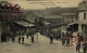 Camp De La Courtine - Avenue De La Gare - Arrivée Des Troupes. MILITAR. MILITAIRE - Regimientos