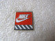 PIN'S    NIKE - Marcas Registradas