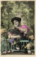 Delcampe - DESTOCKAGE Avant Fermeture  Boutique BON LOT 100 CPA FANTAISIE  JEUNES FEMMES    (toutes Scannées ) - 100 - 499 Cartoline