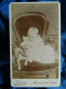 Photo CDV Laporte à Mourmelon Le Grand  Bébé (Conrad Portalis 1890-1969) Dans Un Fauteuil Avec Un Chien CA 1890 - L679A - Anciennes (Av. 1900)