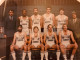 1984 Real Madrid Basketball Photo With Hand Signatures - Dédicacées