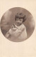 24-5189 :  CARTE-PHOTO. FILLETTE AVEC UN CHAT - Cats