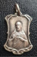 Pendentif Médaille Religieuse Argenté Début XXe (Art Nouveau) "Sainte Thérèse-de-l'Enfant Jésus / Jésus Christ" - Religion & Esotericism