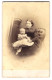 Photo James Balcanquall, Auchtermuchty, Dame Mit Baby Auf Sessel  - Personas Anónimos