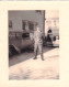 Petite Photo Originale - 1942 - Guerre 1939/45 - MEAUX (77 )   Soldat Allemand A La Pose - War, Military