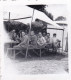 Petite Photo Originale - 1941 - Guerre 1939/45 - Beim Heurigem - Soldats Allemands A Table - Guerre, Militaire