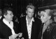 JOHNNY HALLYDAY 1986 ANNIVERSAIRE DU KING CLUB AVEC JOSE ARTUR ET S. MONFORT PHOTO DE PRESSE ORIGINALE 21X15CM - Berühmtheiten