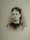 Photo CDV Desenclos à Airaines  Portrait Femme (Mme Aubert)  Coiffure Avec Résille  Sec. Emp. CA 1865 - L679A - Antiche (ante 1900)