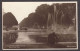 110919/ RICHMOND, Hampton Court Palace, Fountain In East Garden - Londres – Suburbios