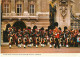 London A Pipe Band Leaving Buckingham Palace Ngl #C9804 - Andere & Zonder Classificatie