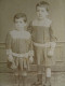 Photo Cdv Laporte, Mourmelon Le Grand - 2 Petits Garçons François-Xavier Et Paul Lacombe De La Tour Ca 1890-95  L679 - Old (before 1900)