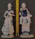 Delcampe - 2 Figurines En Porcelaine Vitrifiée Blanche Et Bleue Avec Dorure, Style Victorien. Personnages Indépendants. Femme Sans - Autres & Non Classés