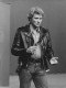 JOHNNY HALLYDAY 1975 BUTTES CHAUMONT PERIODE BLOUSON NOIR PHOTO DE PRESSE  24X18CM R2 - Beroemde Personen