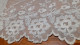 DENTELLE Sur TULLE 3.85 M X 30 Cm BRODERIE Ancienne Et PASSEMENTERIE - Kant En Stoffen